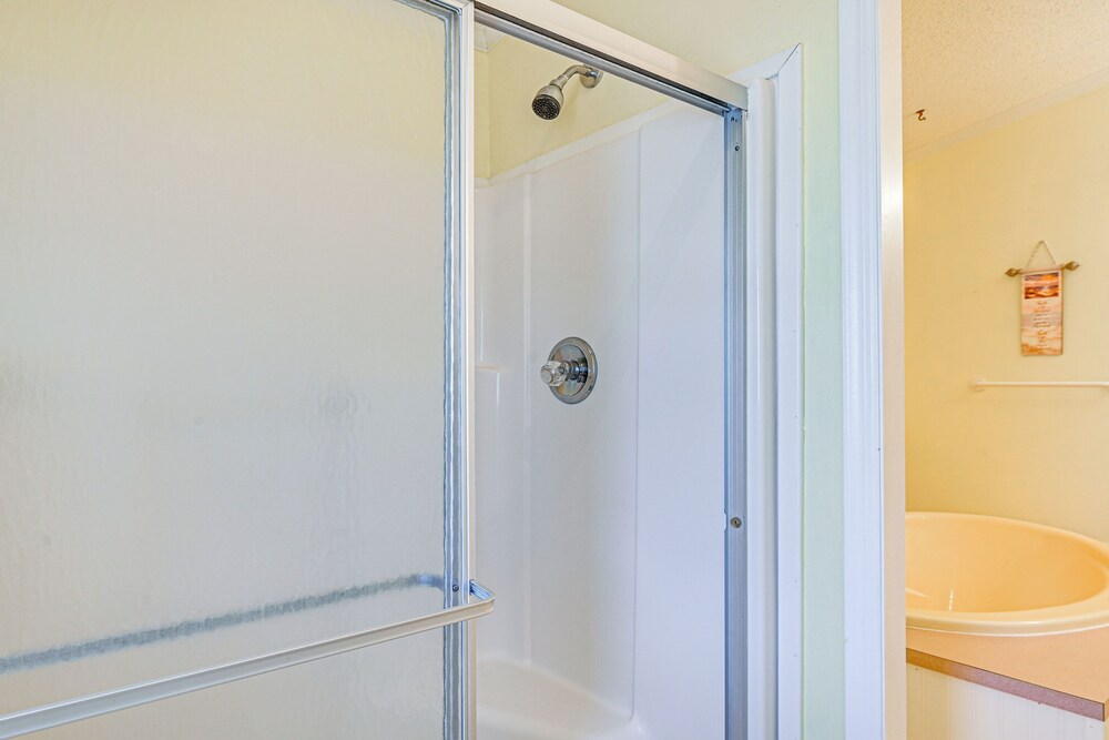 Walk to Surfside Beach: Home w/ Pool Access