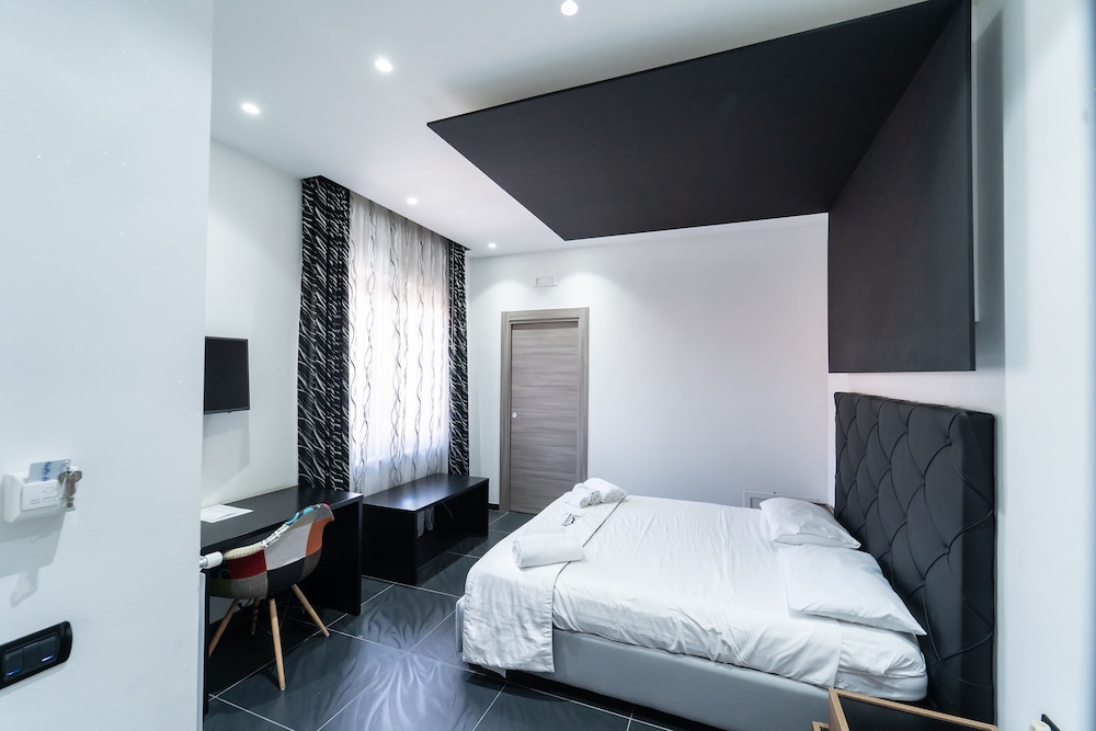 Al Campanile H. Napoli Centro by ClaPa Group Dislocated Hospitality