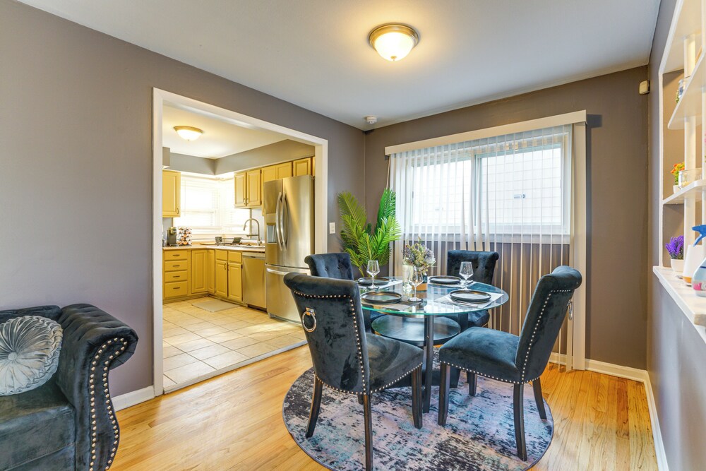 Game, Stay & Play: Family Home in Westland!