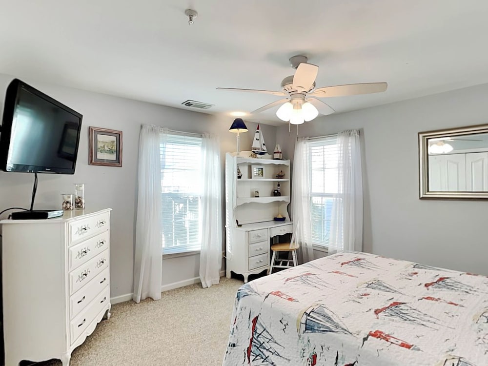 Dolphin Watch 7 Tybee Vacation Rentals