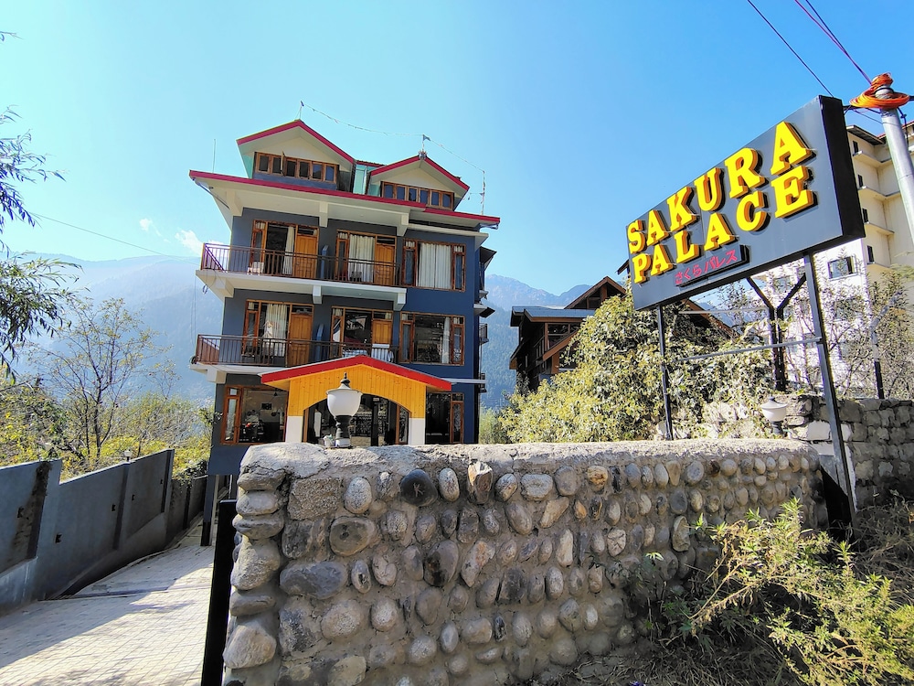 Hotel Sakura Palace