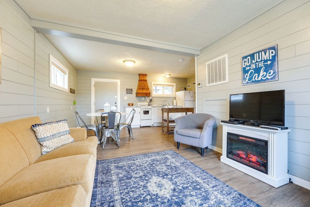 Fish, Boat & Hike On-site: Cape Fair Apartment!