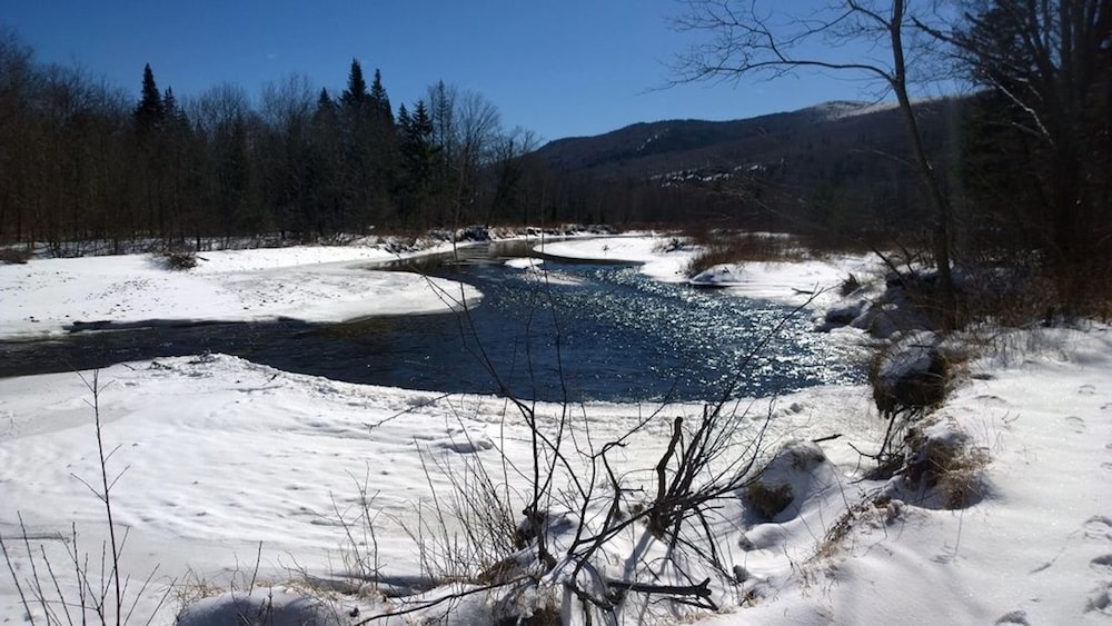 Moose Lodge and Cabins by Bretton Woods Vacations