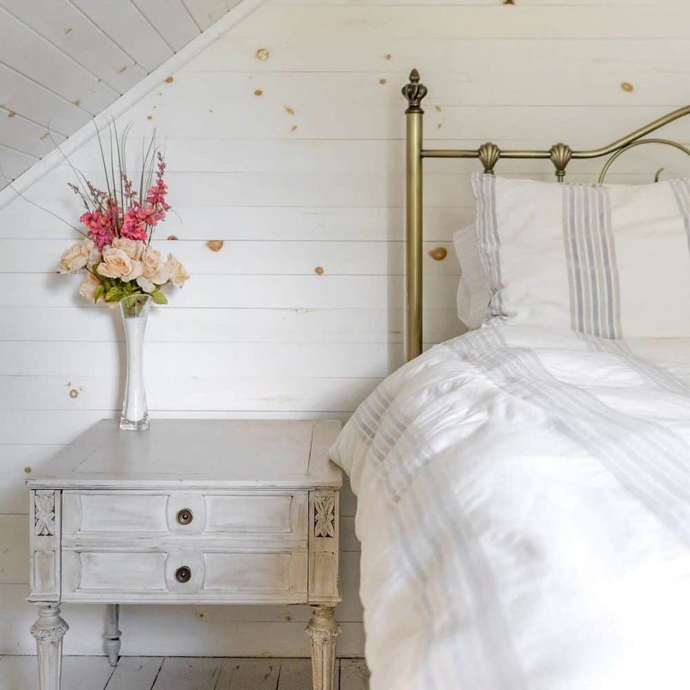 Welcome to Golden Field Farmhouse