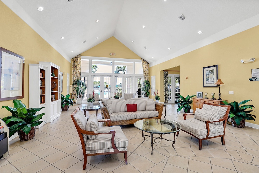 Modern & Comfy 20min to Disney Queenbeds view 5