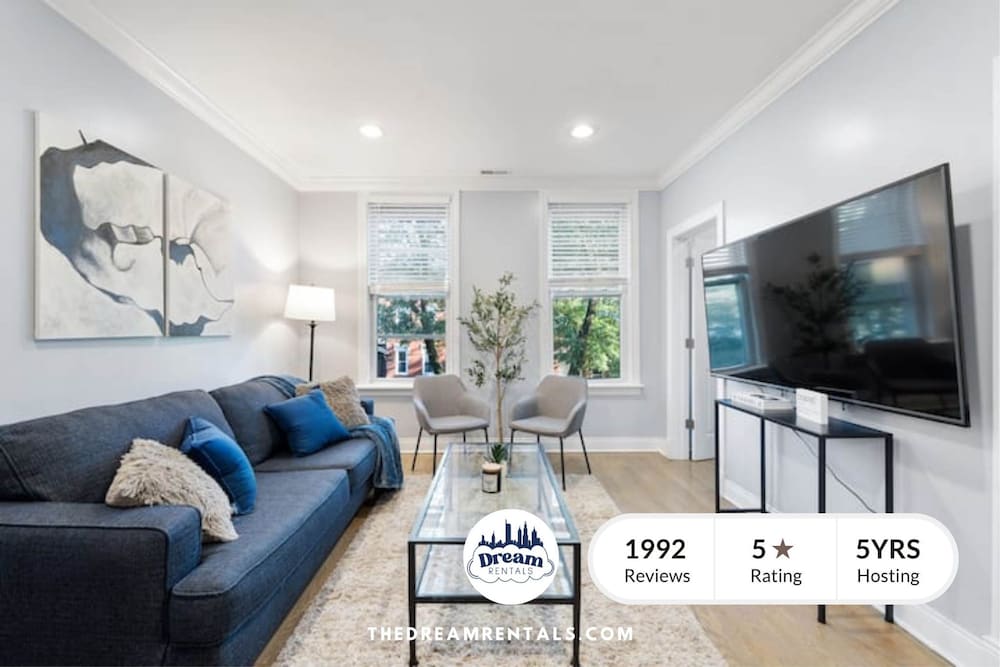 Stylish 2BR Urban Retreat in River West