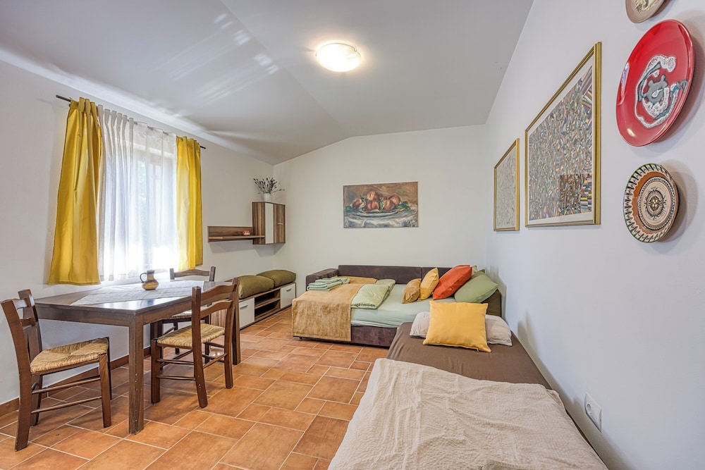 Grad Inn Boutique Villa Apt Lavander view 4