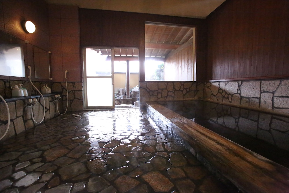 Yufuin Ryokan Nogiku