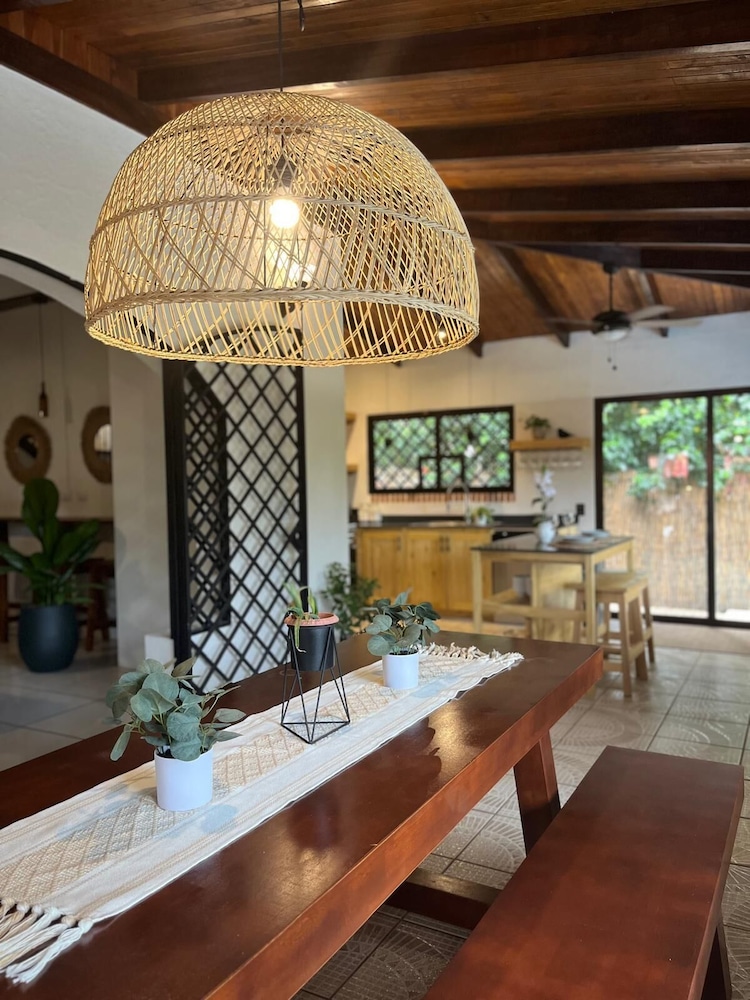5 min to Beach Private Pool European Style