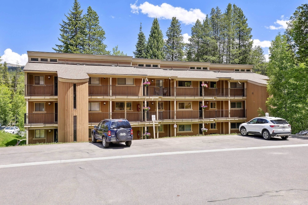 Colorado Condo ~ 3 Mi to Winter Park Resort!