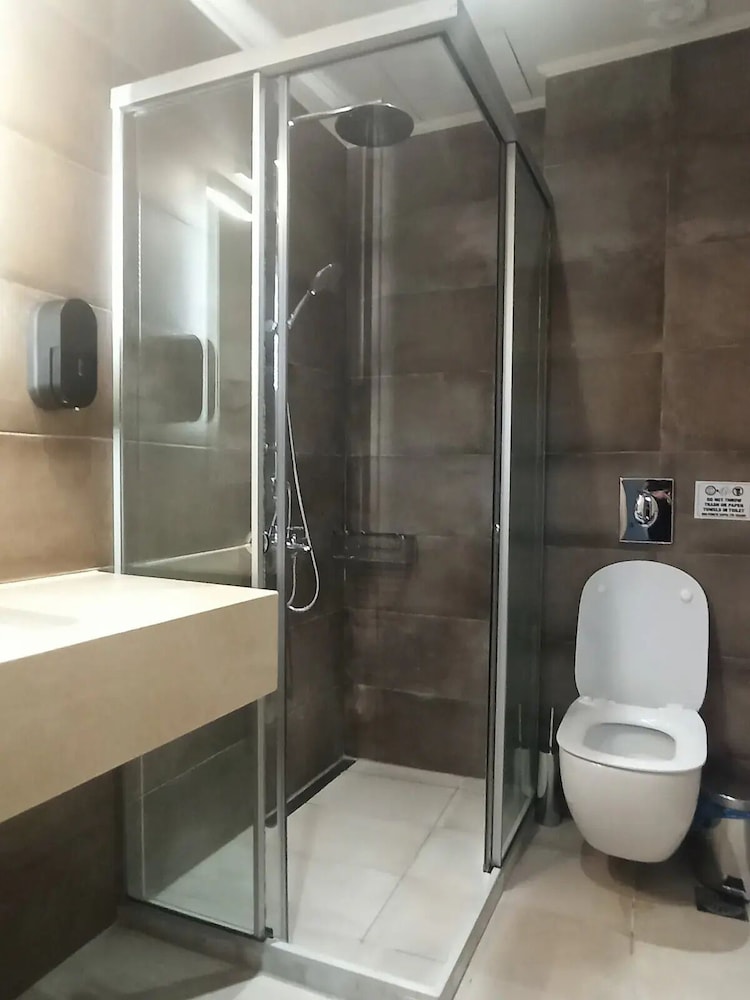 King Crimson Luxury Apartments