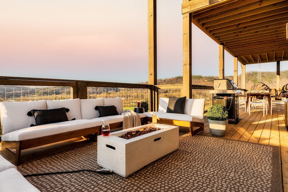 The Luxe 4 Bedroom Cabin