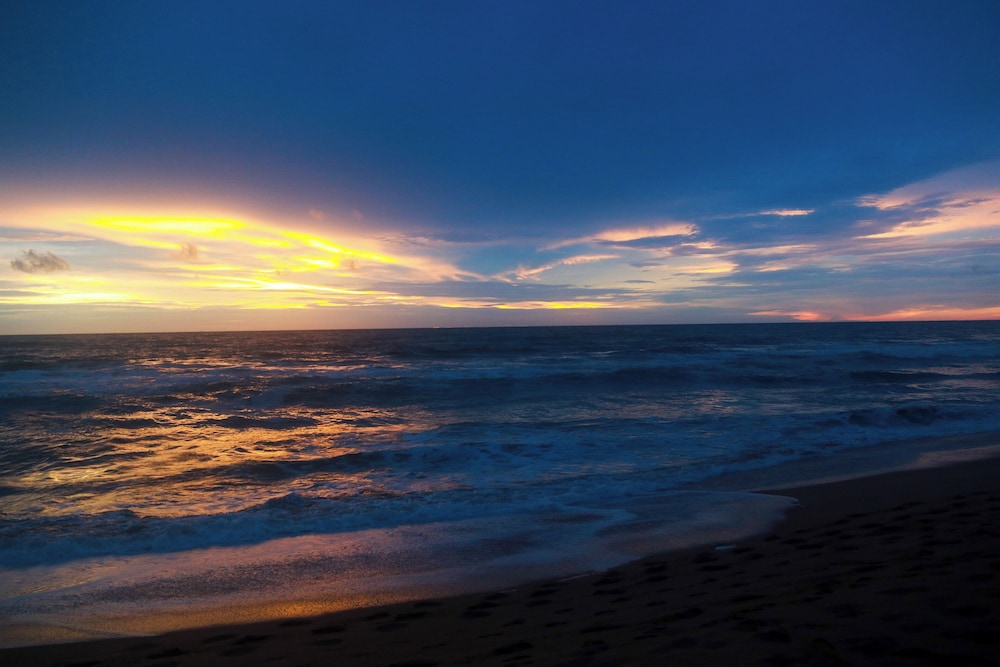 Colours Beach
