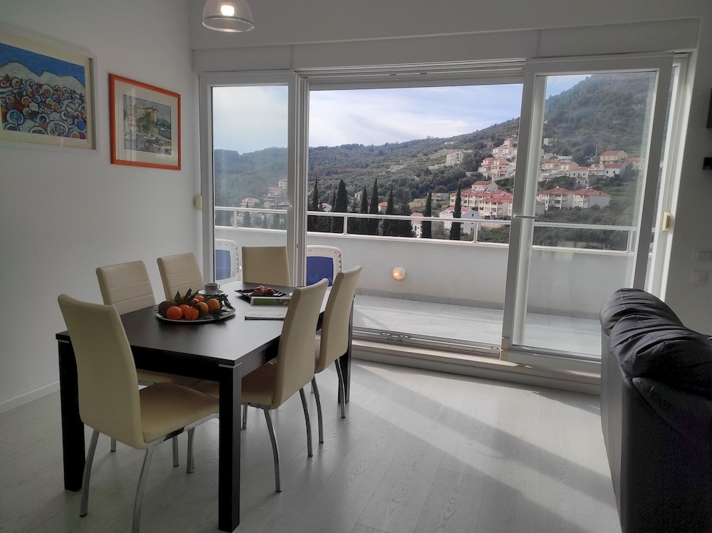 Blue Bay Apartment