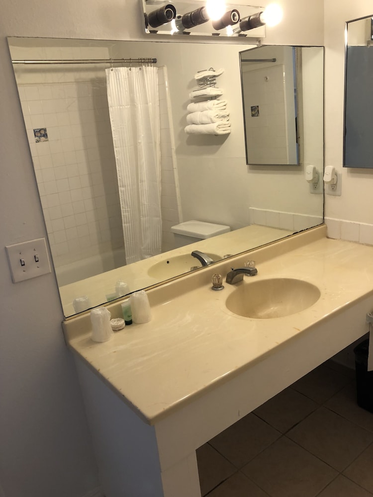 Kings Lodge Motel