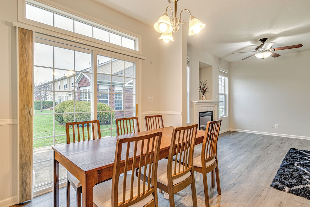 Close to Main Street: Townhome in Zionsville