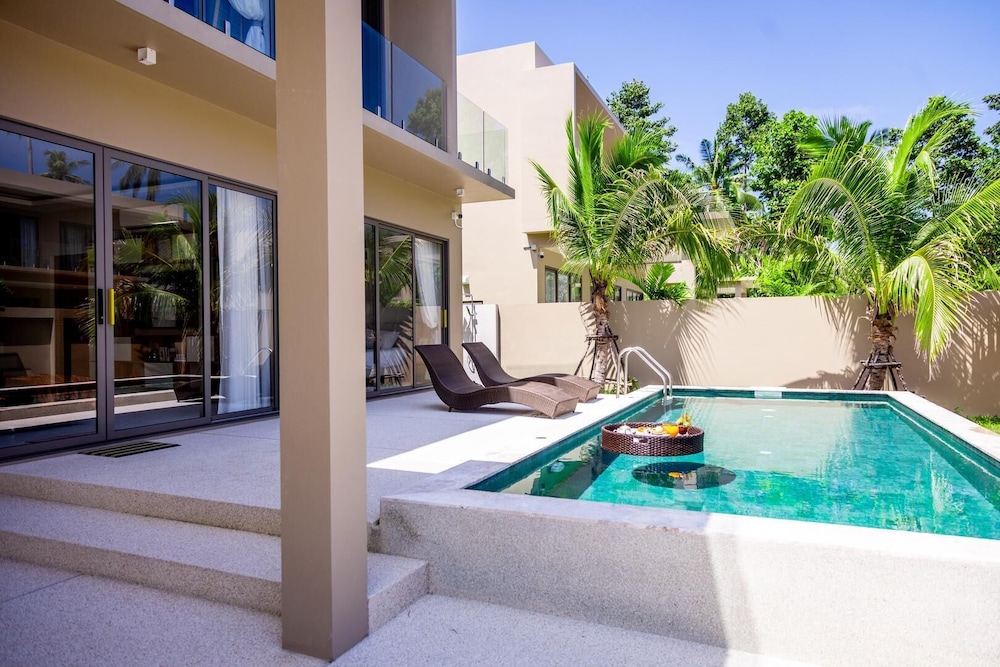 3 Bed Pool Villa Near The Beach KBR29