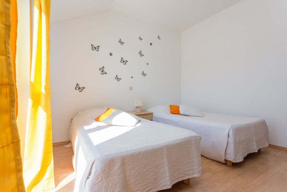 Burum Apartments