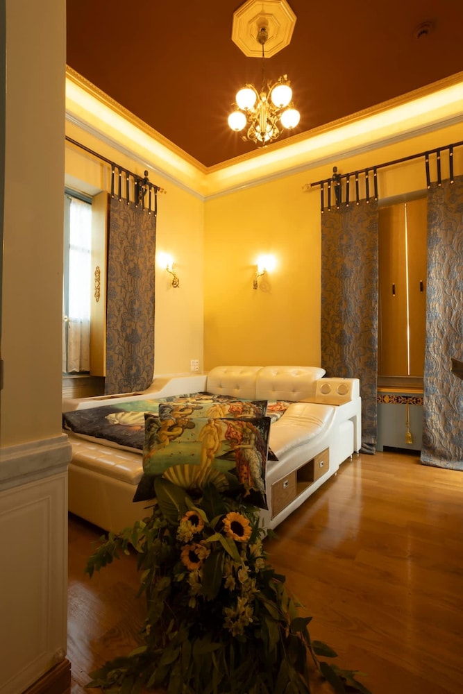 Pegasus Luxury Suite - Medousia Spa Luxury Escape