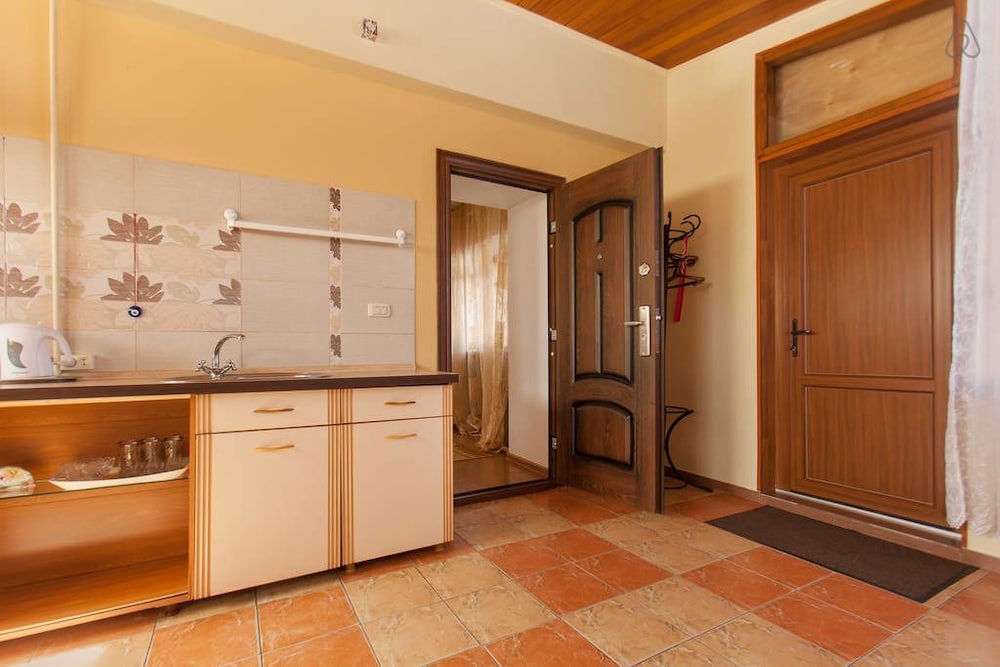 Guesthouse on Kyzyl-armeyskaya