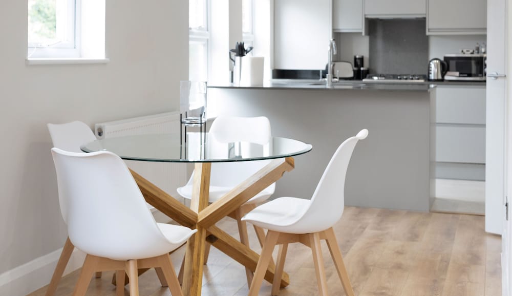2 Bedroom Apartment near Town Center view 5