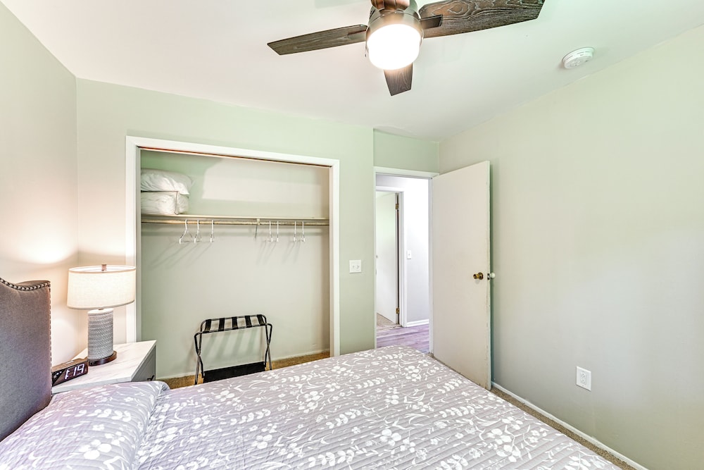 2 Mi to Dtwn: Family Home in Warsaw!