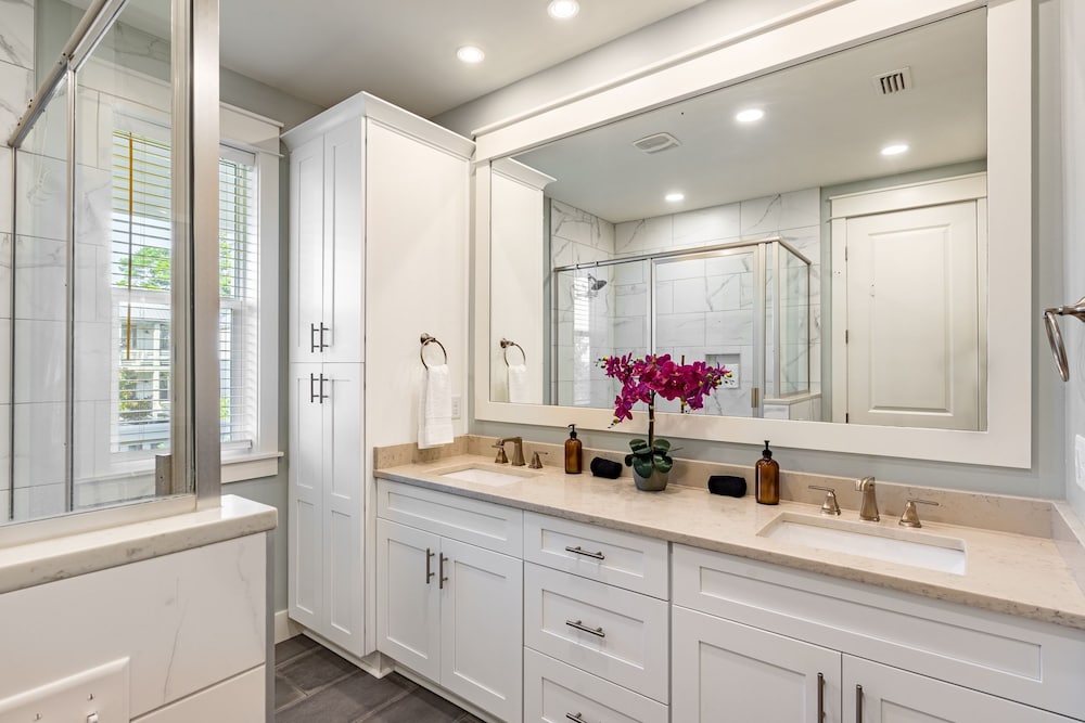 Gulf Coast Gem by Avantstay 3 Blocks to Beach Town Plaza Community Pool