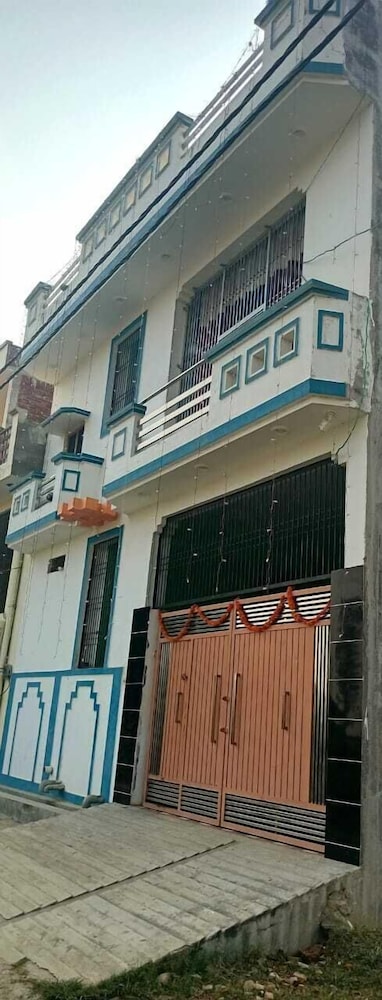 Radhe Ji Home Stay