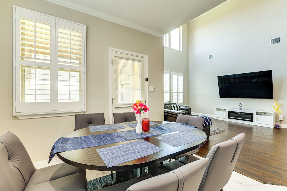 Group Getaway w/ Pool Access in San Antonio!