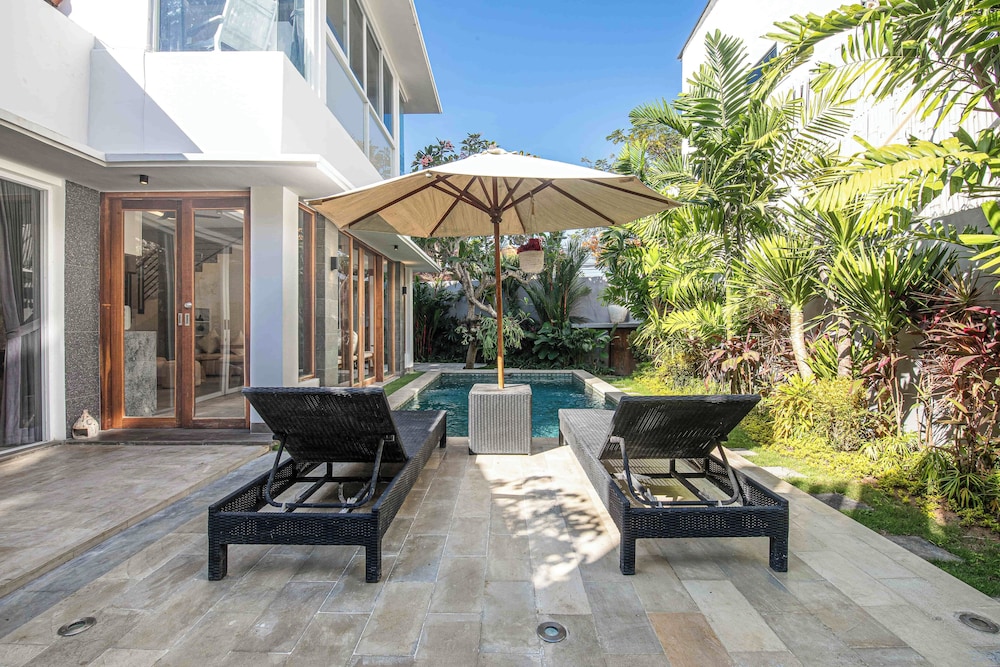 Elegant 3BR Oasis in the Heart of Seminyak