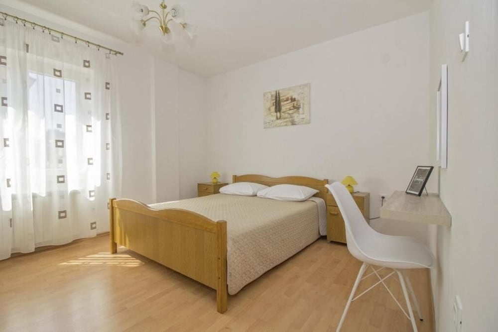 Apartments Doris