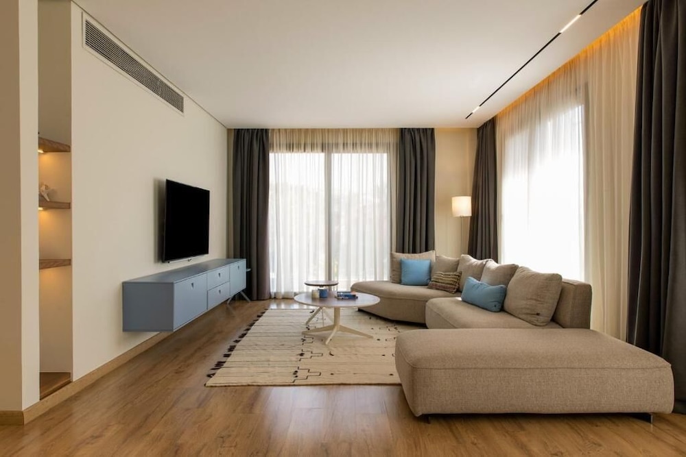 Varenna Silver Palm New Cairo