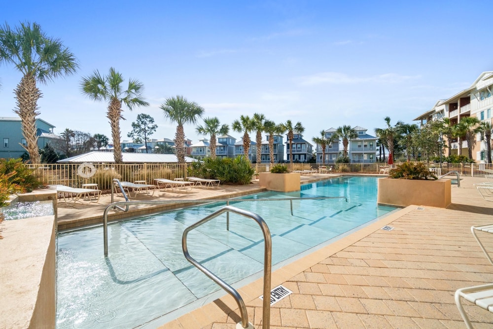 Waterside Village by Panhandle Getaways