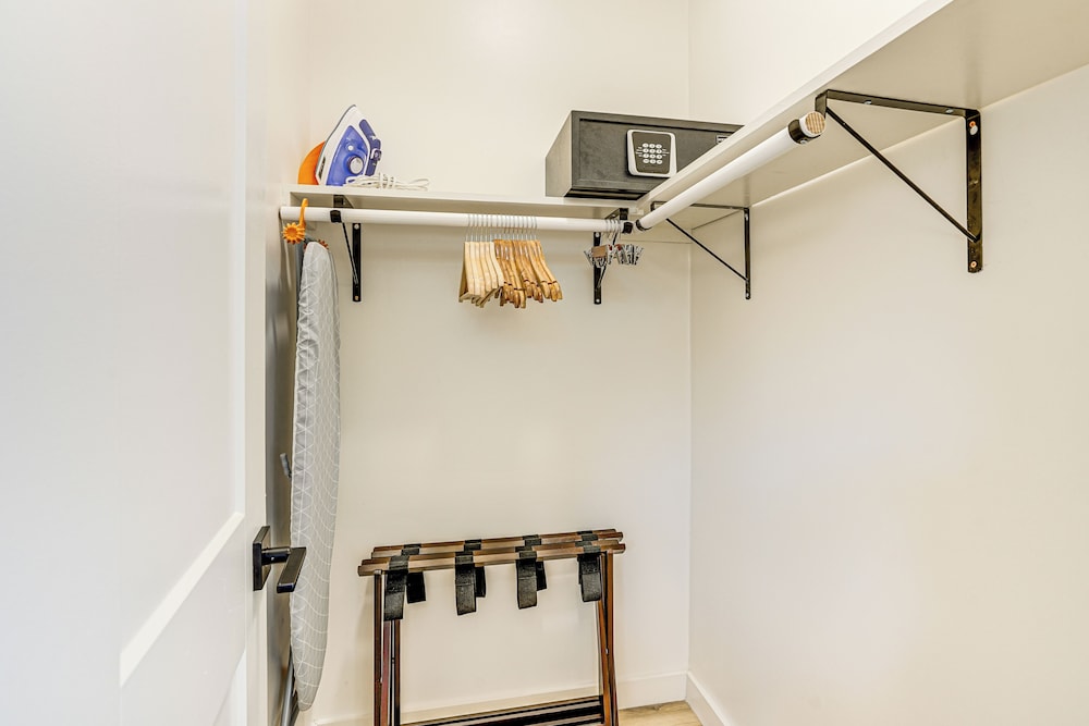 Bay Area Apt w/ Patio: Near Parks & Hiking!
