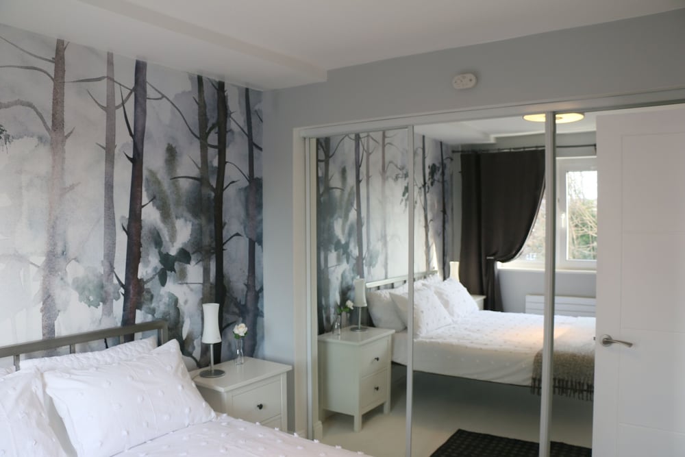 Stunning Clifton Flat in Amazing Central Location view 4