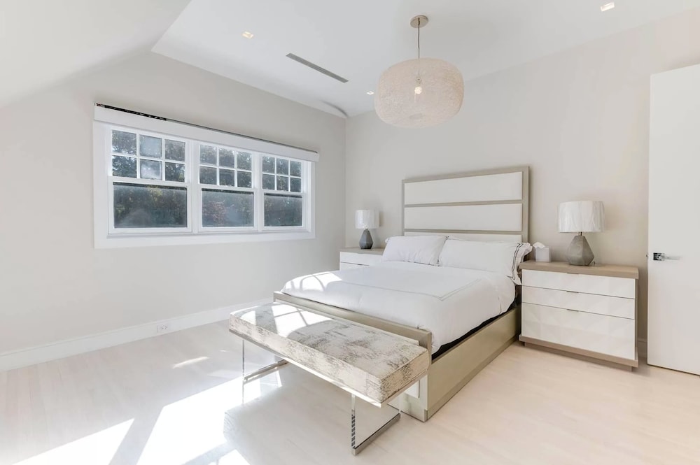Luxury Villa 7br 7baths With a Private Pool Hamptons view 2
