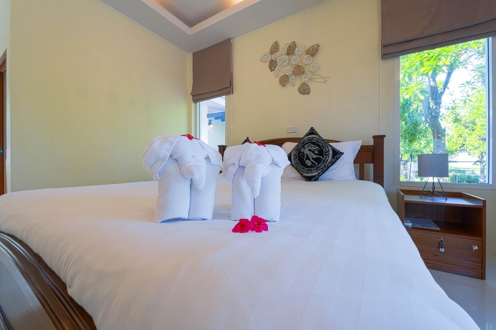 Fantastic 7 Bungalow Private Resort BR7