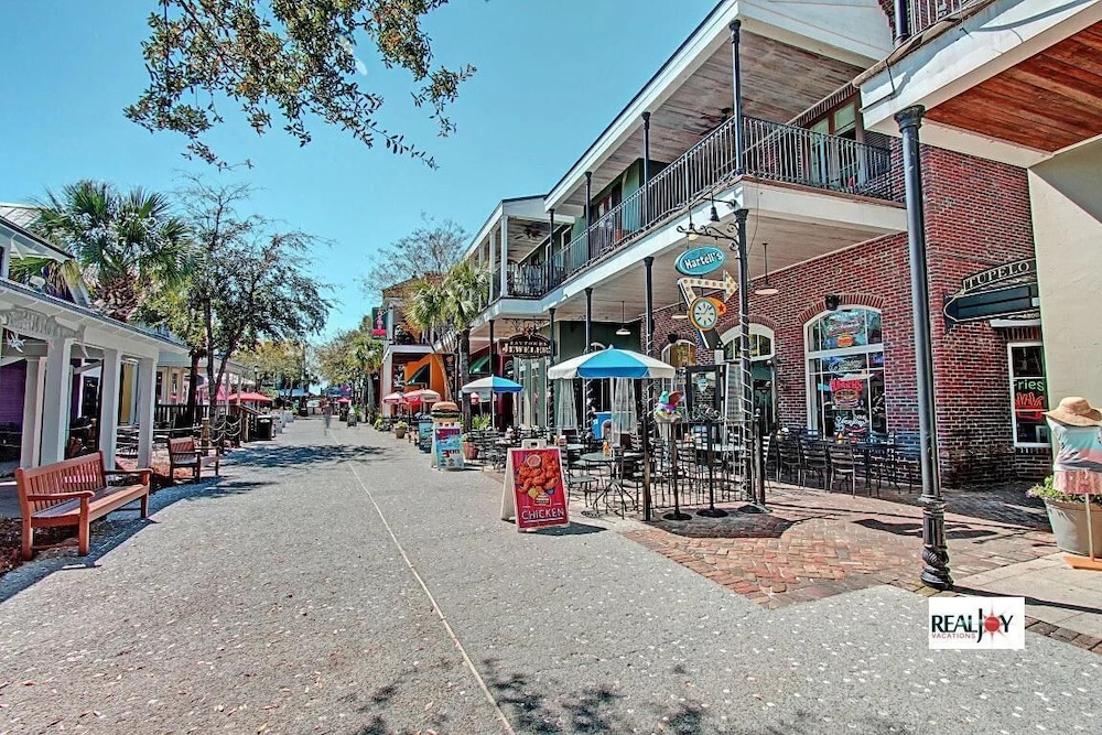 Bayside Inn 6786