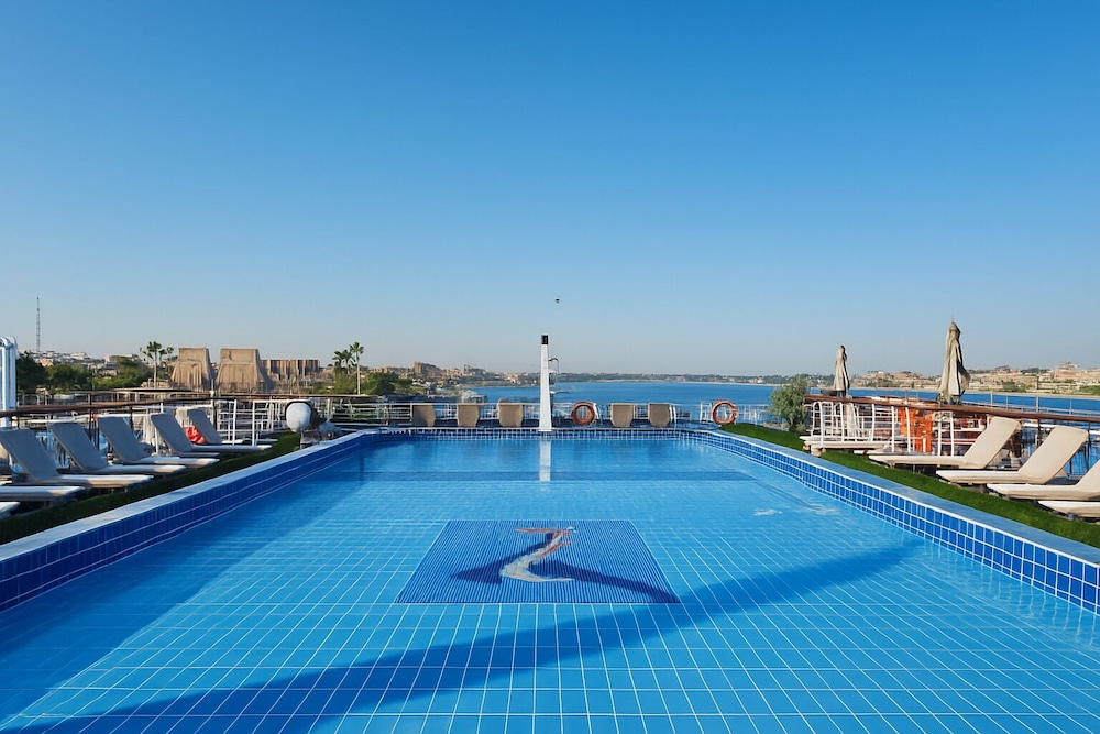 Nile Cruise Royal Queen 1 every Friday from Aswan 3 nights and every Monday from Luxor 4 nights