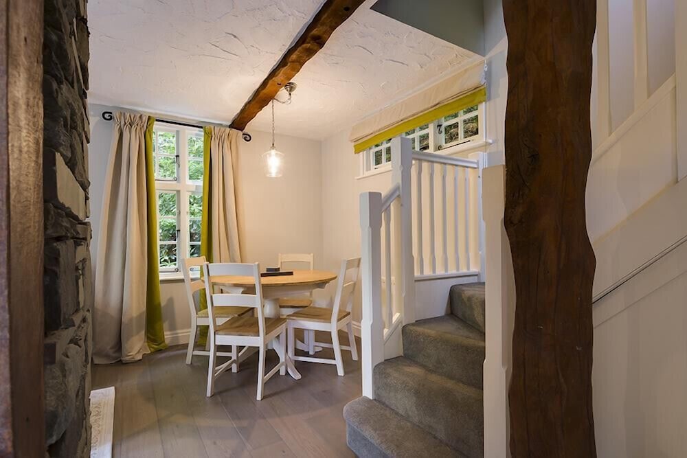Acorn Cottage