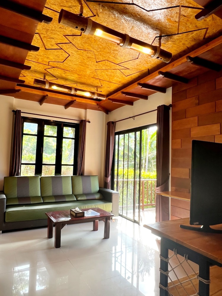 Puteri Lanta Family Villas