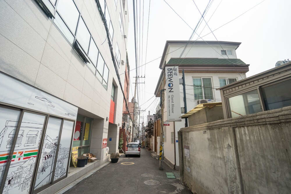 Beewon Guest House - Hostel