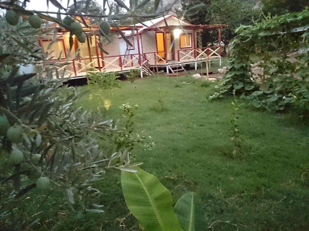 Calba Garden House