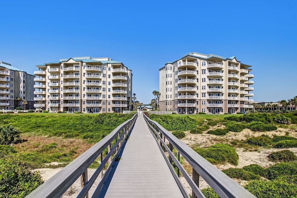 21 Ocean Place 3 Bedroom Condo