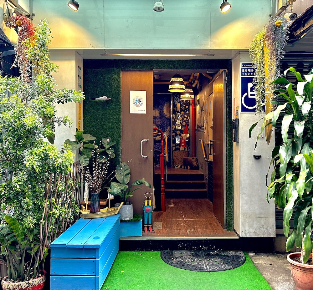 Ximen Triple Tiger Hostel