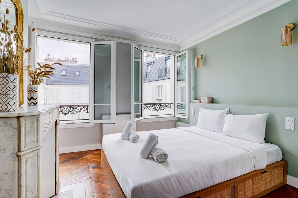 Saintgermain Sojourn Charming 2 Bedroom in the Rive Gauche