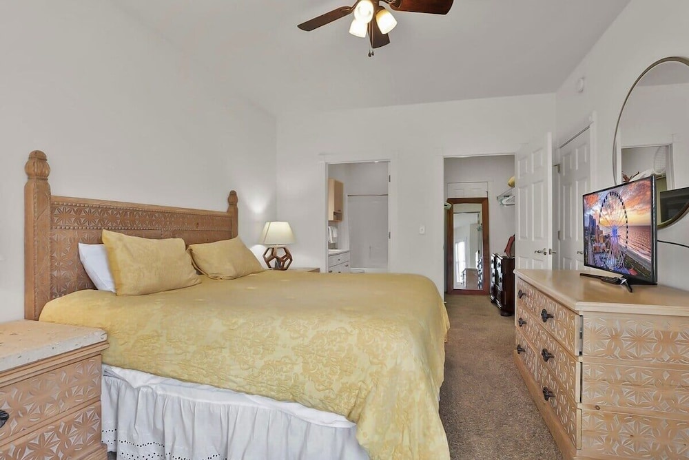 Magnolia Pointe Luster Leaf 4825-102 3 Bedroom Condo