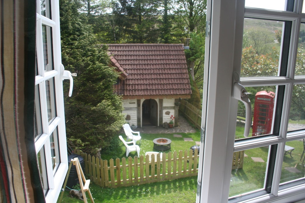 Photo 33
