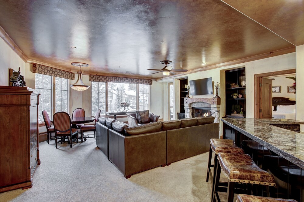 Beautiful Mountain View 2br Condo - Ski-in/out 2 Bedroom Condo