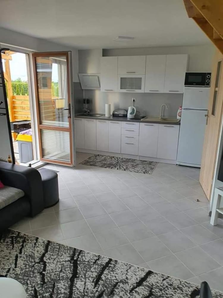 Comfortable Holiday Home, Sauna, Fishing Pond